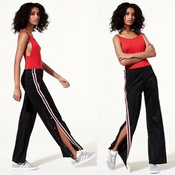 Pants - Aritzia TNA Tearaway Sweatpant